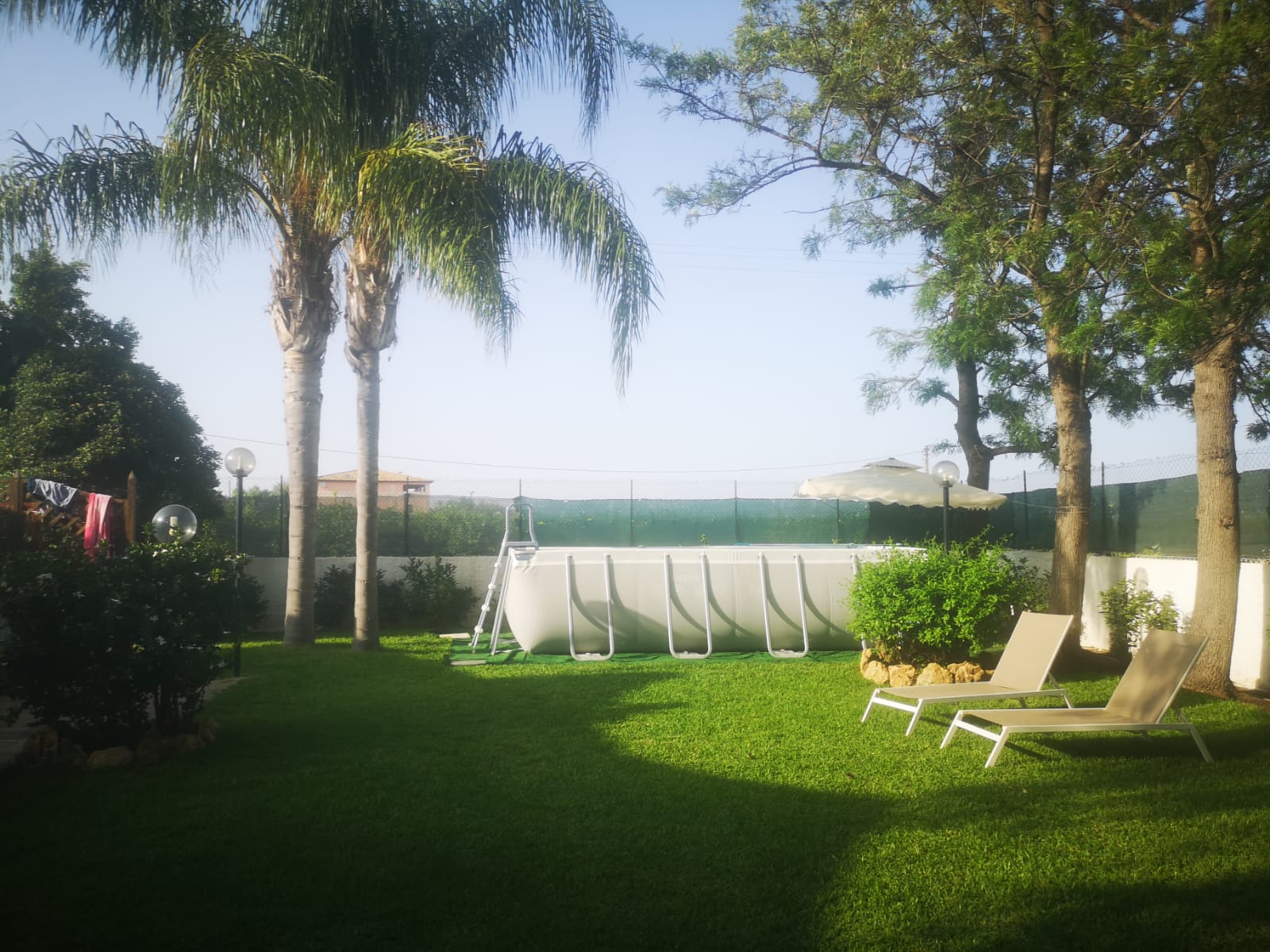 Dettaglio piscina fuori terra